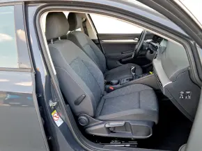 VW Golf Life 1.0 TSI thumbnail