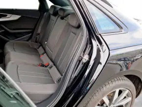 Audi A4 Advanced 40 TDI quattro thumbnail