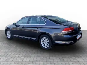 VW Passat Comfortline 2.0 TDI DSG thumbnail