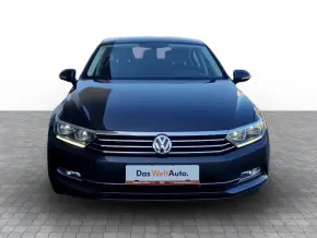 VW Passat Comfortline 2.0 TDI DSG thumbnail
