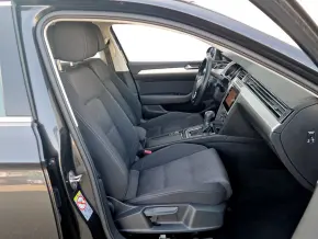 VW Passat Comfortline 2.0 TDI DSG thumbnail