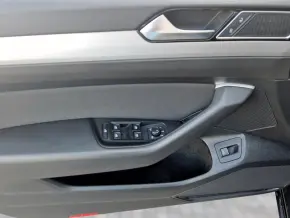 VW Passat Comfortline 2.0 TDI DSG thumbnail