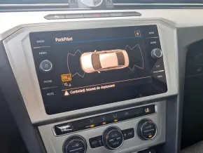 VW Passat Comfortline 2.0 TDI DSG thumbnail