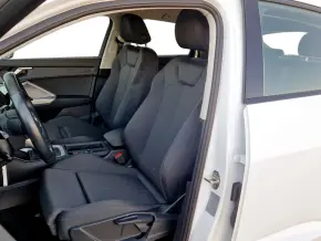 Audi Q3 Sportback 35 TFSI thumbnail