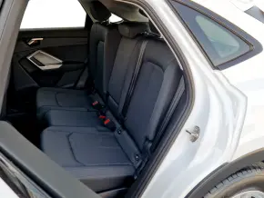 Audi Q3 Sportback 35 TFSI thumbnail