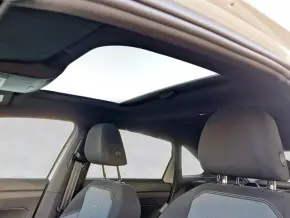 VW Taigo R-Line 1.5 TSI DSG thumbnail