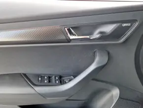 Škoda KAROQ SPORTLINE TDI SCR DSG thumbnail