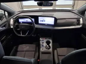 Audi Q4 e-tron PI 150 kW / 204 CP thumbnail