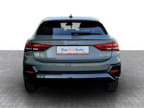 Audi Q3 Sportback 40 TFSI quattro thumbnail