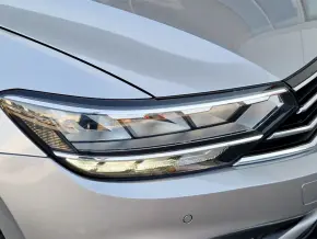 VW Passat Trendline1.5 TSI ACT thumbnail
