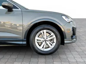 Audi Q3 Sportback 40 TFSI quattro thumbnail