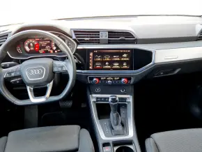 Audi Q3 Sportback 40 TFSI quattro thumbnail