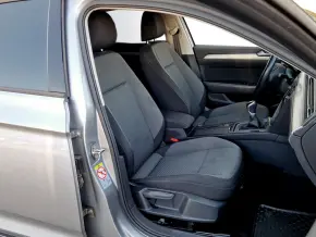 VW Passat Trendline1.5 TSI ACT thumbnail