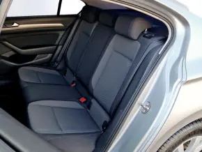 VW Passat Trendline1.5 TSI ACT thumbnail