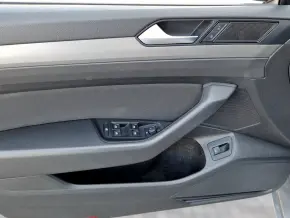VW Passat Trendline1.5 TSI ACT thumbnail