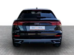 Audi Q8 55 TFSI quattro thumbnail