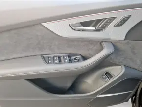 Q7 S line 55 TFSI e quattro 290kW thumbnail