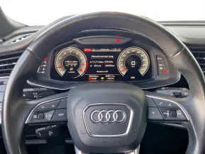 Audi Q8 55 TFSI quattro thumbnail