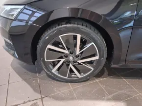 Škoda Octavia Selection 1.5 TSI DSG mHEV thumbnail