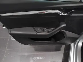 Škoda OCTAVIA STYLE 1.5 TSI DSG mHEV thumbnail