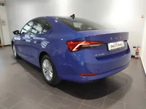 Škoda OCTAVIA AMBITION 2.0 TDI DSG thumbnail