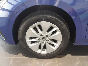 Škoda OCTAVIA AMBITION 2.0 TDI DSG thumbnail
