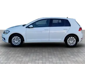 VW Golf Trendline 1.0 TSI thumbnail