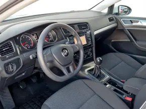 VW Golf Trendline 1.0 TSI thumbnail