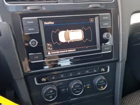 VW Golf Trendline 1.0 TSI thumbnail