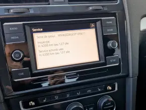VW Golf Trendline 1.0 TSI thumbnail