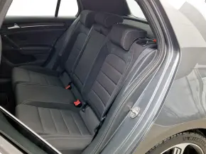VW Golf R 2.0 TSI DSG7 thumbnail