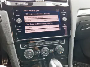 VW Golf R 2.0 TSI DSG7 thumbnail