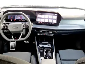 Audi Q3 40 TFSI quattro thumbnail