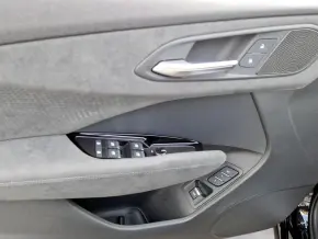 Audi Q3 40 TFSI quattro thumbnail