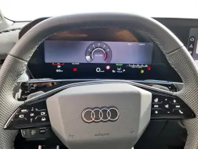 Audi Q3 40 TFSI quattro thumbnail