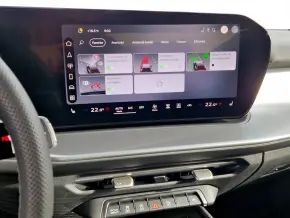 Audi Q3 40 TFSI quattro thumbnail