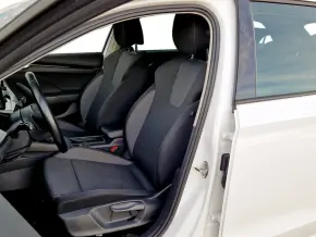 Škoda OCTAVIA COMBI AMBITION 2.0 TDI thumbnail