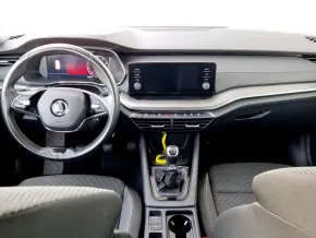 Škoda OCTAVIA COMBI AMBITION 2.0 TDI thumbnail