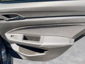 VW Golf Prime 1.5 eTSI DSG ACT mild hyb thumbnail