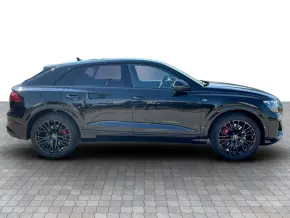 Audi Q8 PI 55 TFSI e quattro 290kW thumbnail