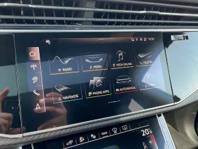 Audi Q8 PI 55 TFSI e quattro 290kW thumbnail