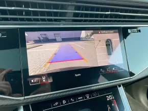 Audi Q8 PI 55 TFSI e quattro 290kW thumbnail