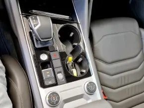 VW Touareg Atmosphere TDI 4MOTION thumbnail