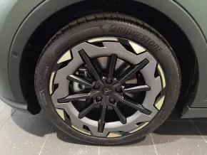 CUPRA Raval VZ 52 kWh thumbnail