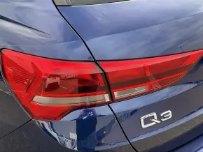 Audi Q3 35 TDI quattro thumbnail