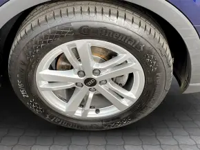 Audi Q3 35 TDI quattro thumbnail