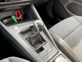 VW Golf Life 1.0 TSI thumbnail